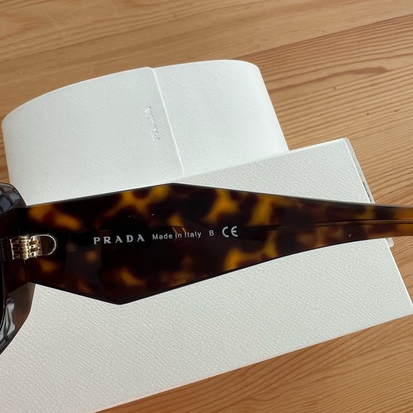 Prada Symbole Sunglasses - Picture 4 of 7
